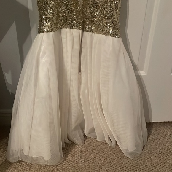 My Grade 8 Grad Dress! gold and white coloured only worn once, - Picture 4 of 5